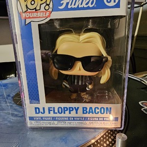 dj_floppy_bacon